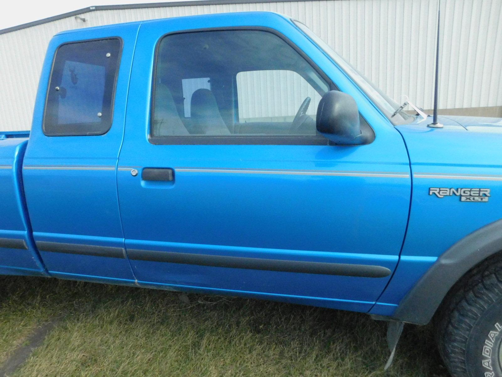 1994 FORD RANGER XLT 4X4 PICKUP