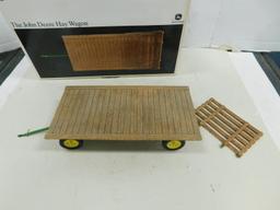 ERTL PRECISION CLASSICS 1/16 JOHN DEERE HAY WAGON W/ BOX