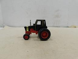 ERTL 1/32 CASE 1170 BLACK KNGHT DEMONSTRATOR W/ DUALS