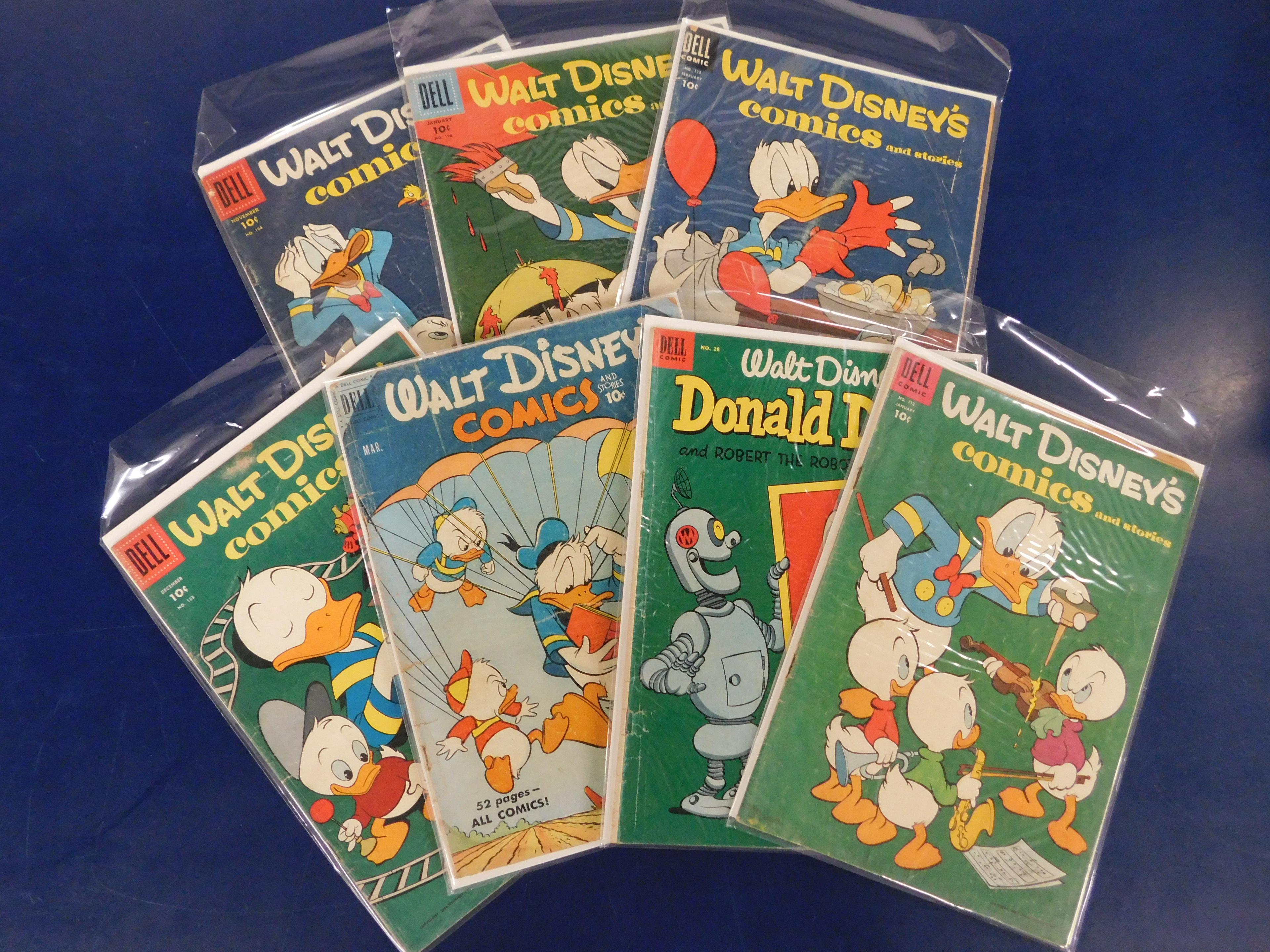 (9) WALT DISNEYCOMICS & STORIES - DELL COMIC