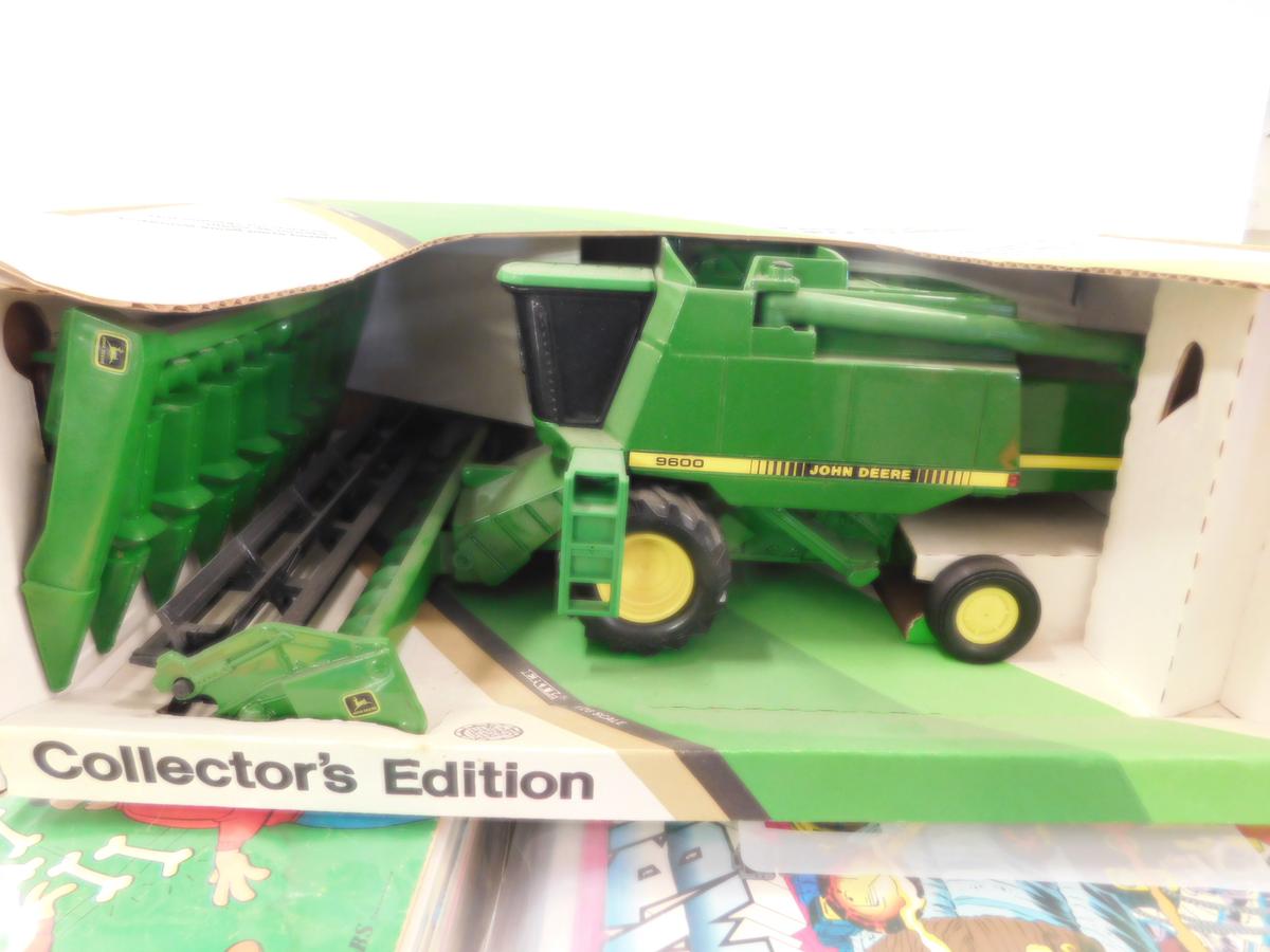 1989 ERTL  1/28 SCALE  JOHN DEERE 9600 COMBINE