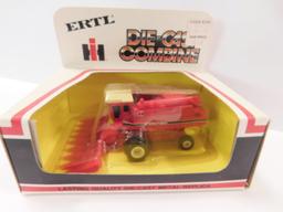 (2) ERTL 1/80 SCALE IH COMBINES