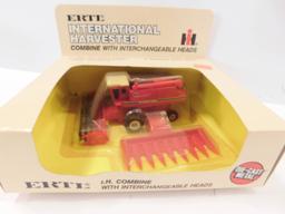 (2) ERTL 1/80 SCALE IH COMBINES