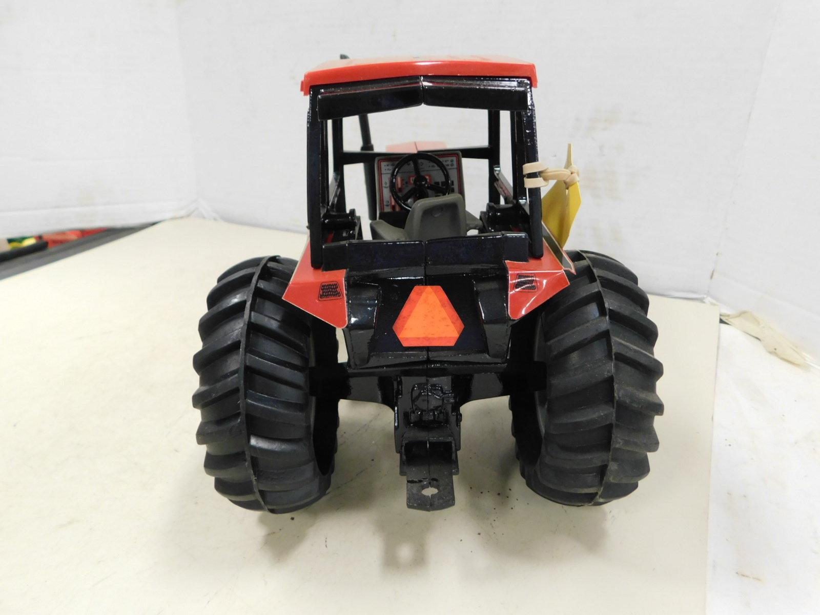 ERTL 1/16 SCALE CASE 2594 TRACTOR