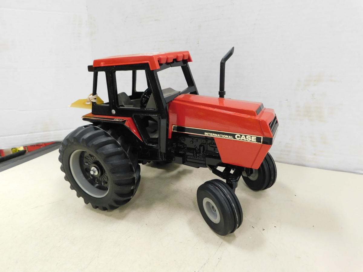 ERTL 1/16 SCALE CASE 2594 TRACTOR