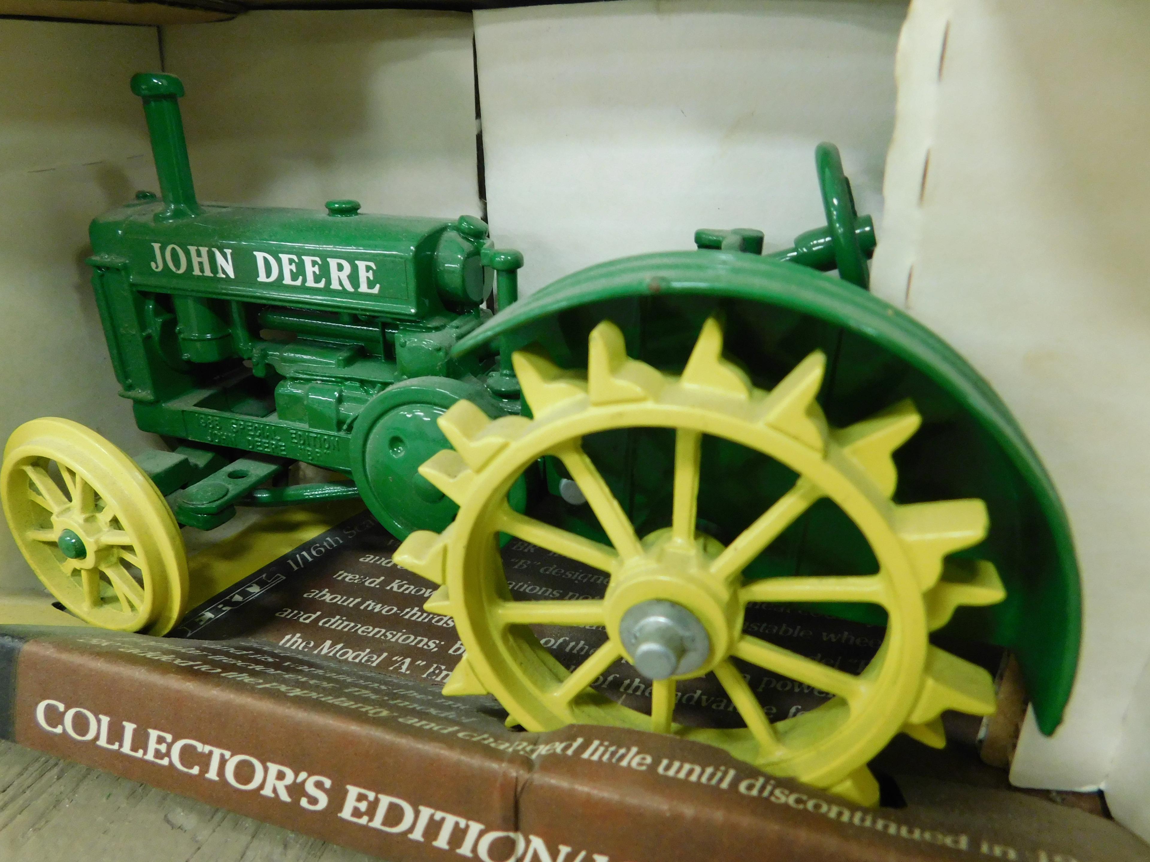 ERTL 1/16 JOHN DEERE 1935 MODEL "BR" TRACTOR