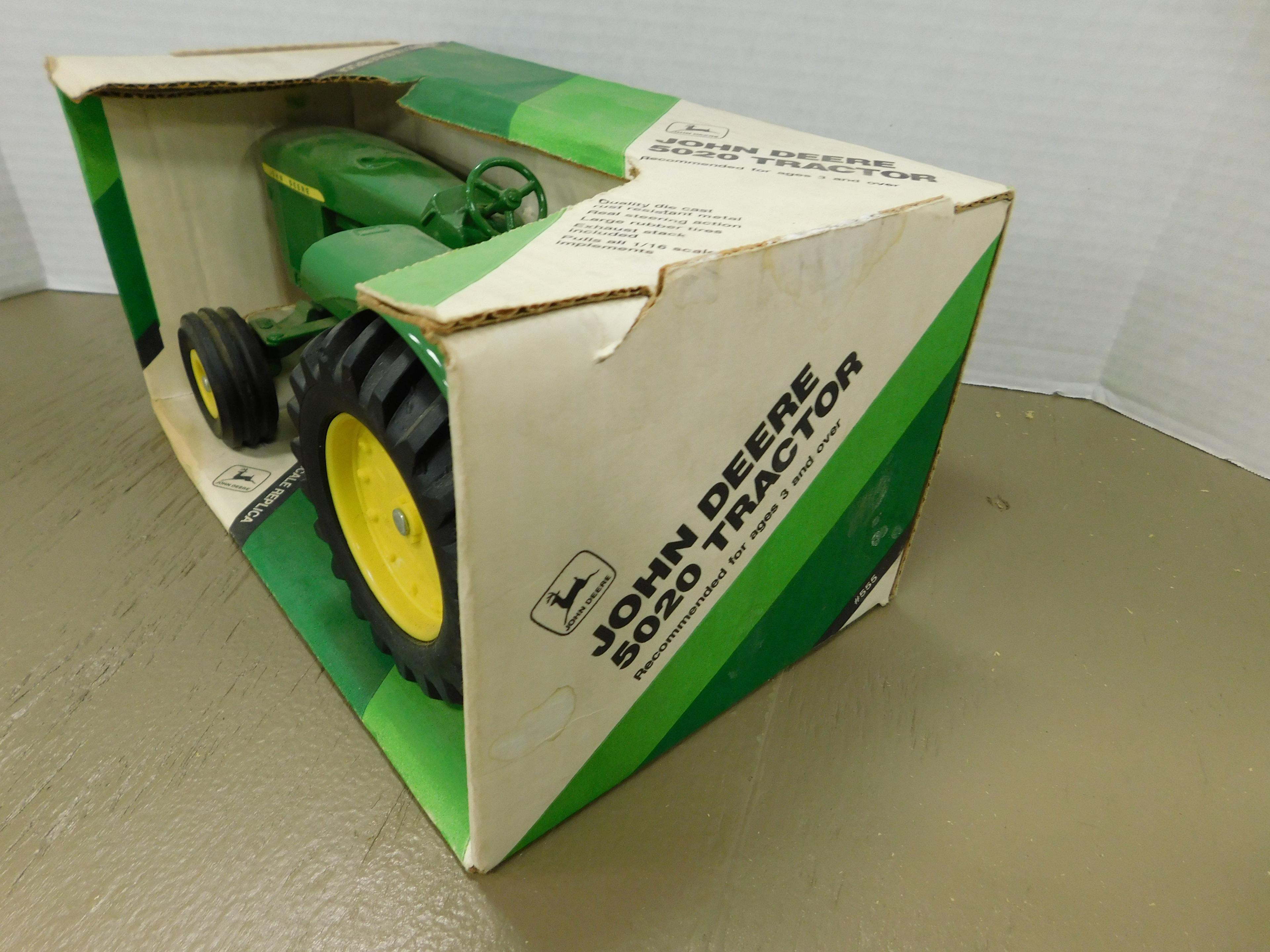 ERTL 1/16 JOHN DEERE 5020 TRACTOR