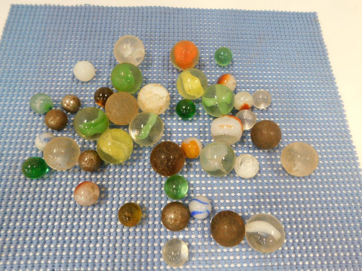 VINTAGE ASSORTED  MARBLES