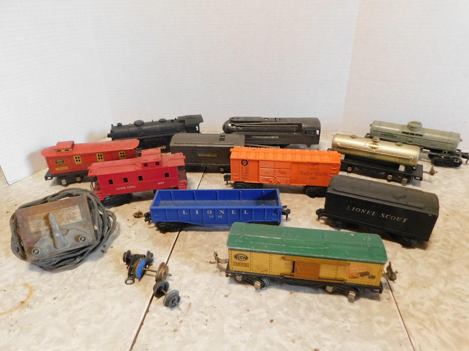 EARLY LIONEL O GUAGE ELECTRIC TRAIN SET