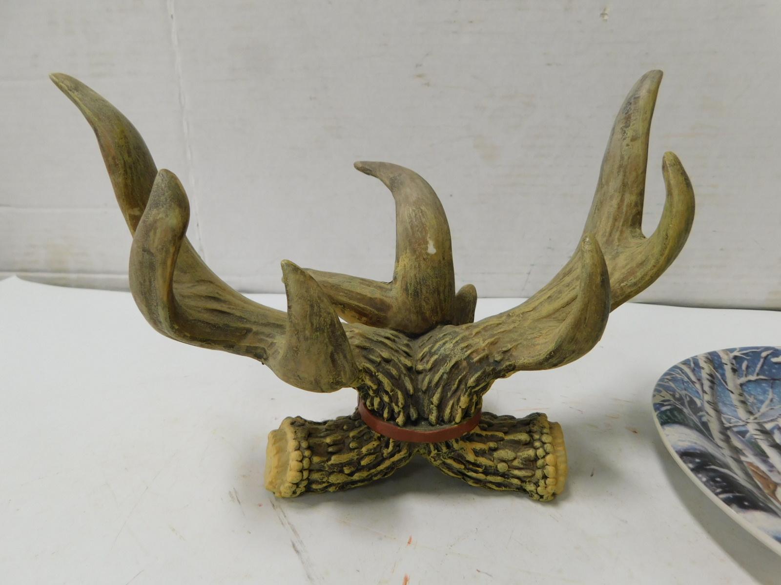 8" DECORATOR DEER PLATE W/ ANTLER PLATE STAND