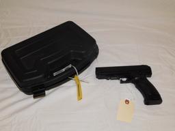 HI POINT MODEL 45HC SEMI AUTO .45 ACP CAL PISTOL W/ HARD CASE