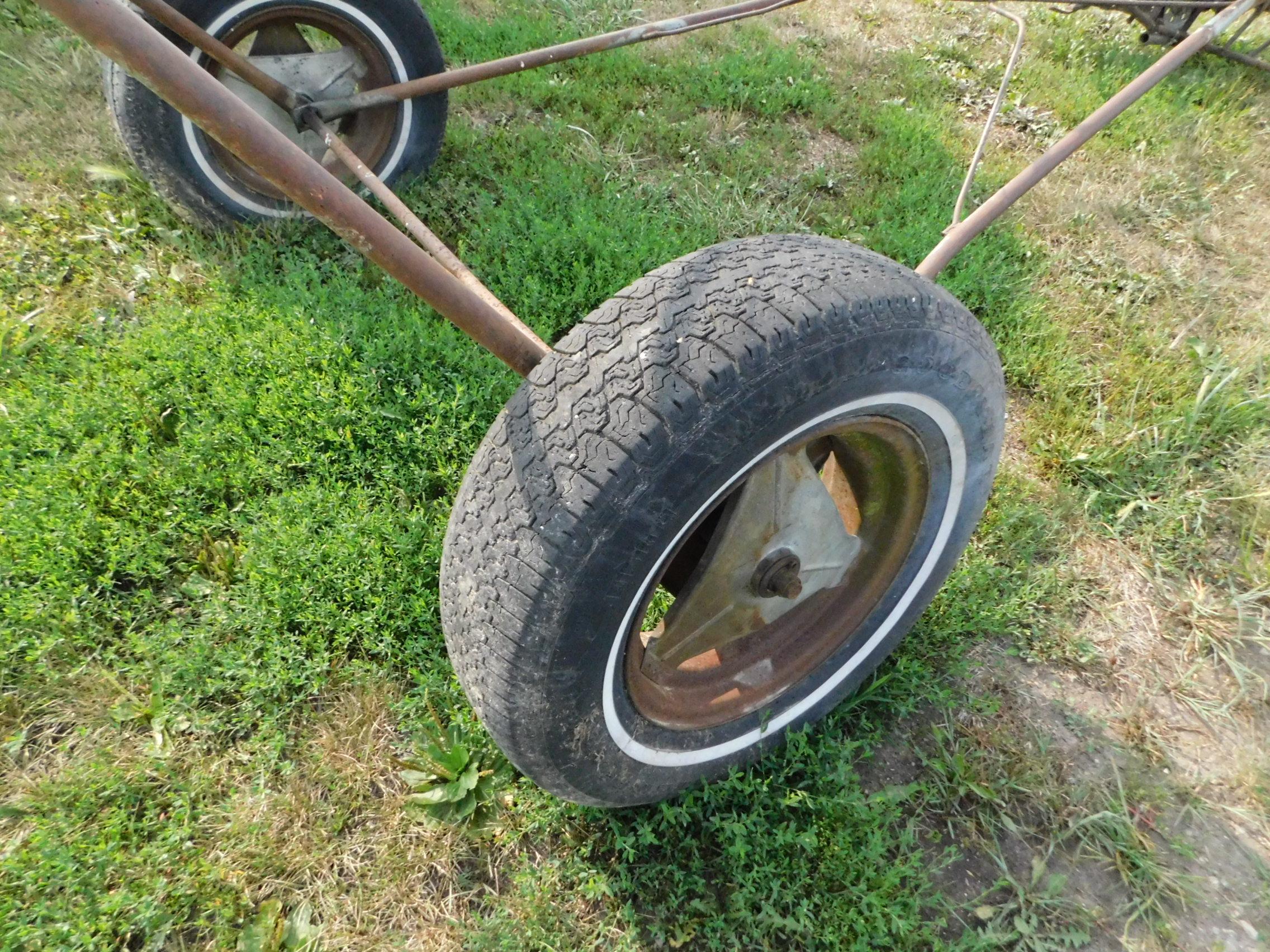 PORTABLE HAY ELEVATOR ON RUNNING GEAR W/ ELECTRIC MOTOR