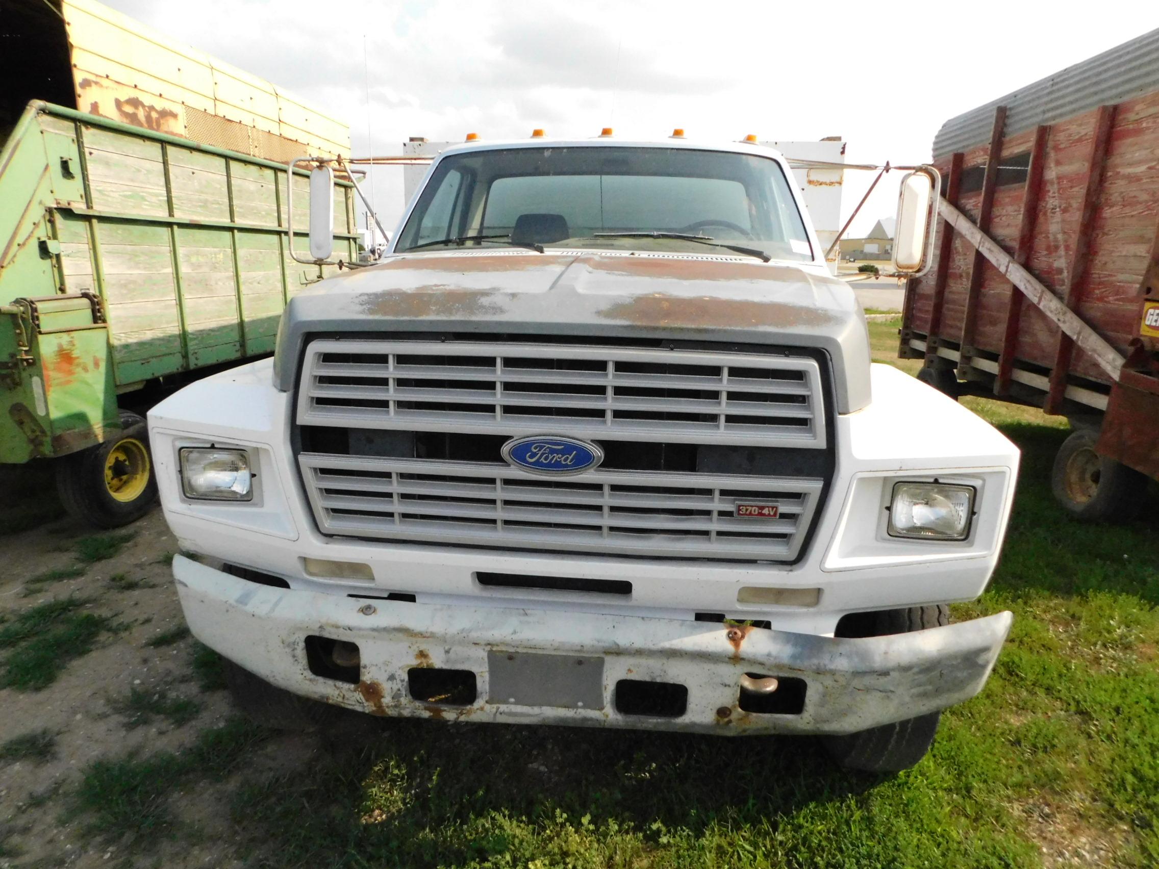 1985 FORD F800 SINGLE AXE GRAIN TRUCK W/ CRYSTEEL 14FT GRAIN BED