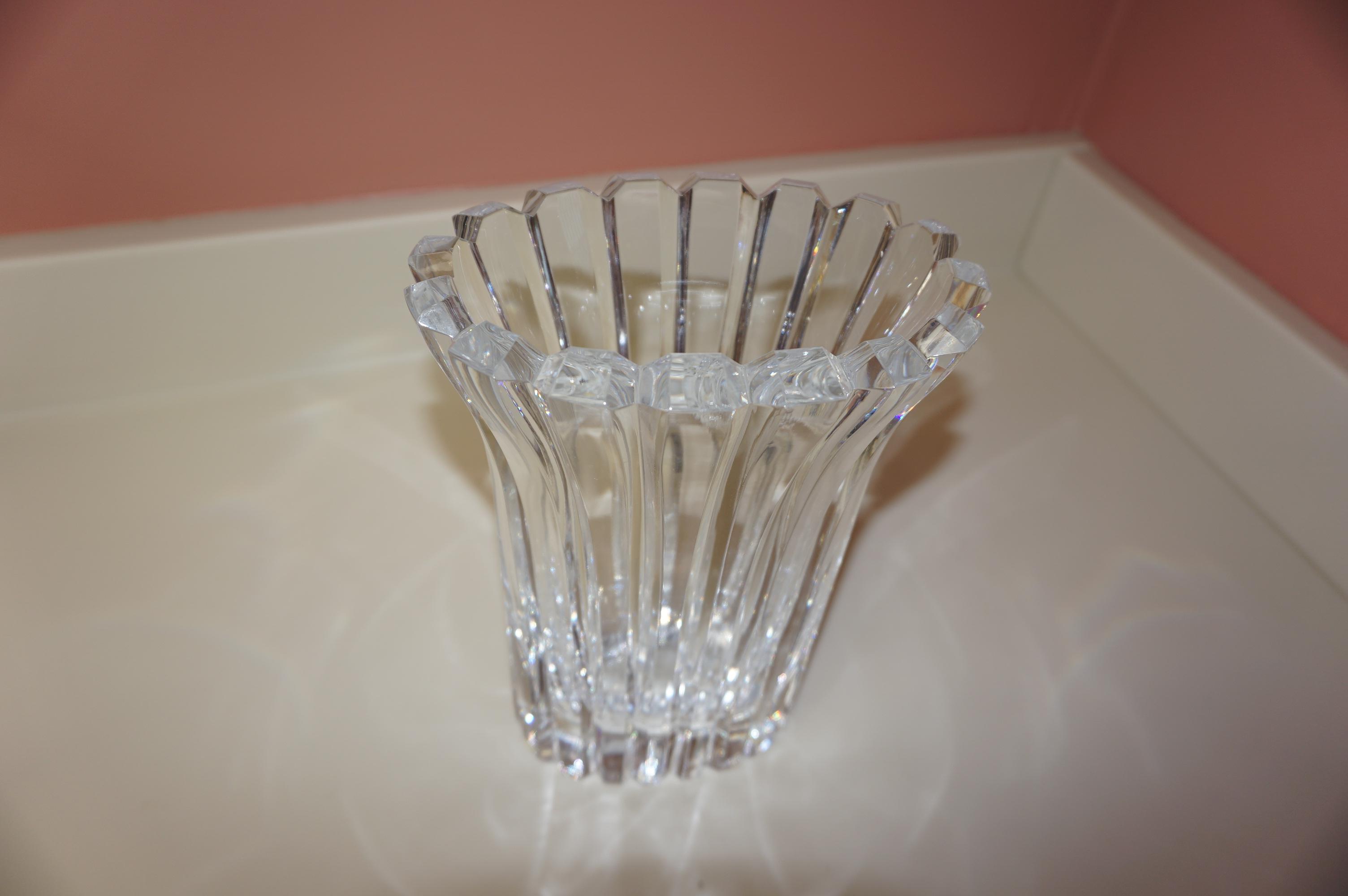 10" ORREFORS SWEEDEN CRYSTAL VASE