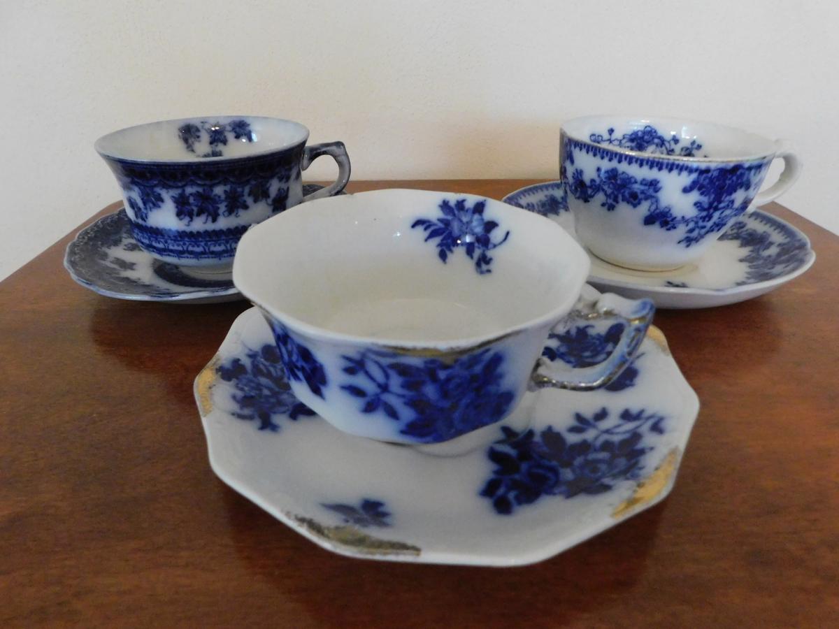 (3) FLOW BLUE CUPS & SAUCERS