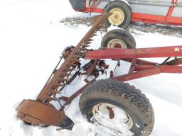 International 1300 7ft Pull Type Sickle Mower