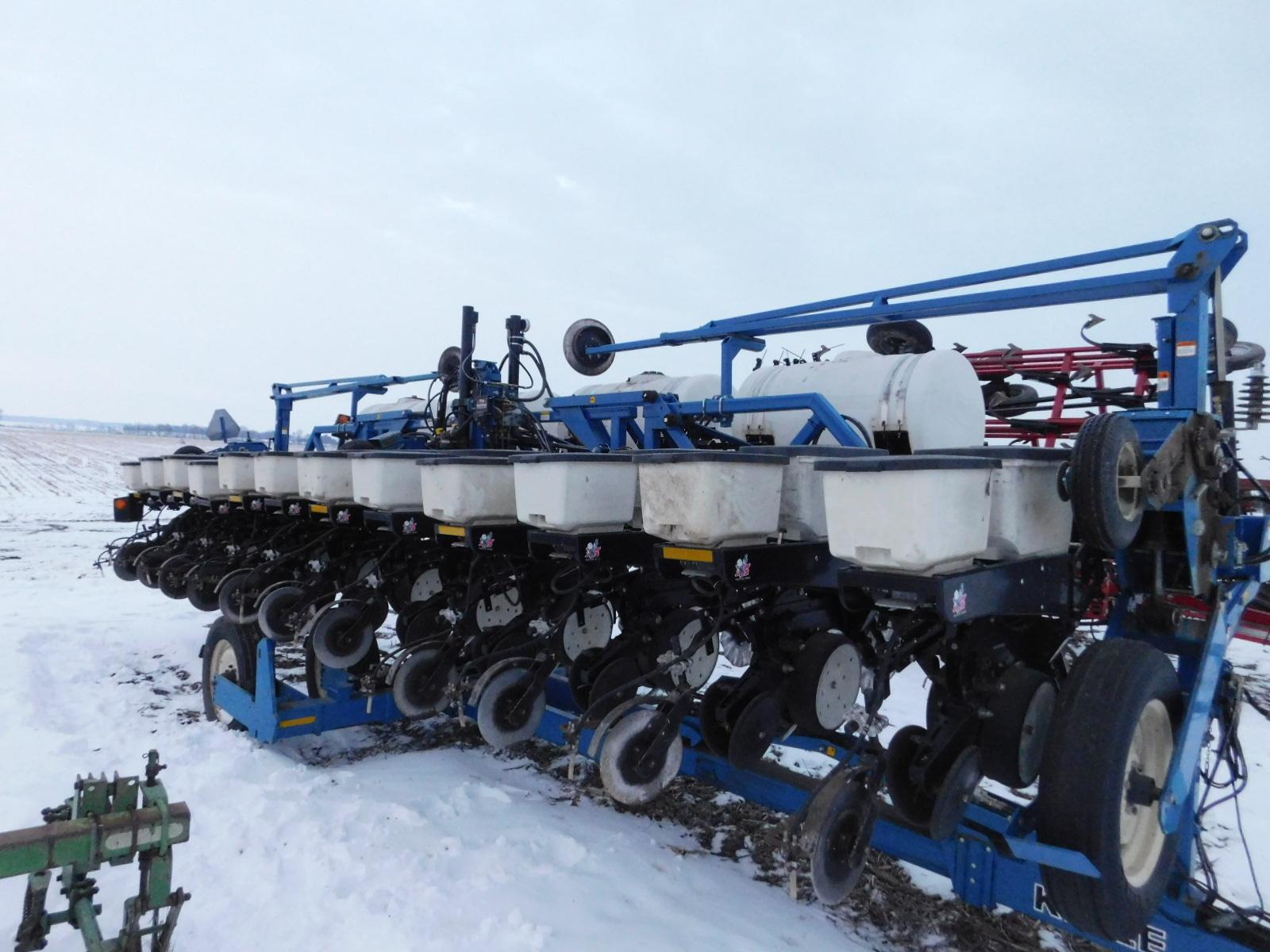 2004 Kinze 3600 Twin Line 12-30 Planter