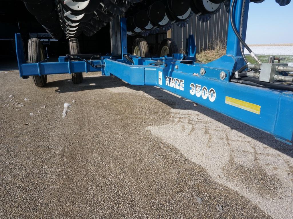 2004 KINZE 3500 8/15 SPLIT ROW PLANTER