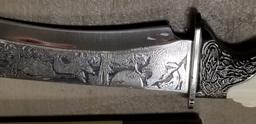 9 3/4" COLLECTOR HUNTING KNIFE W/ SCABBARD - NIB