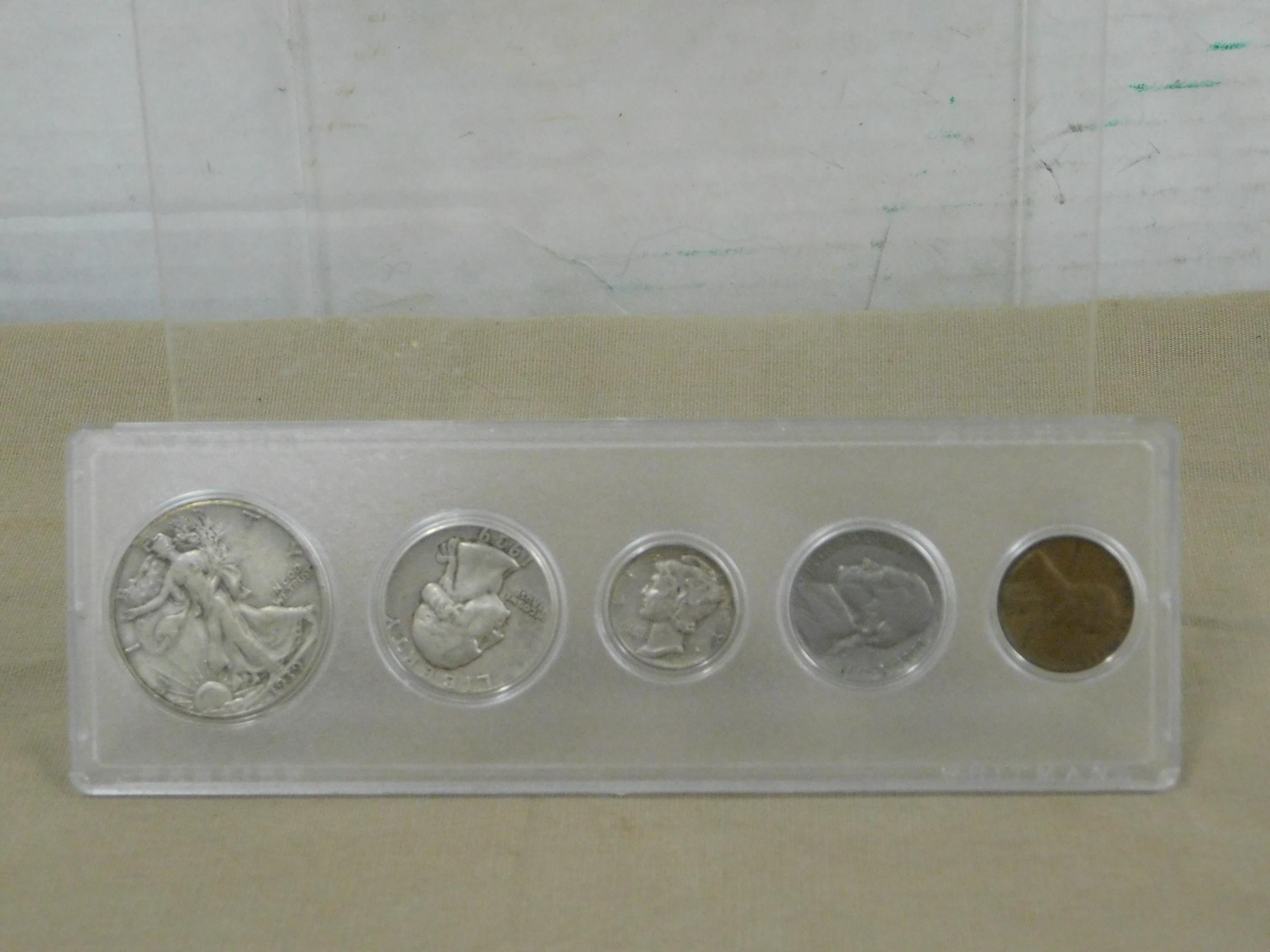 1939 COIN SET IN PLASTIC DISPLAY