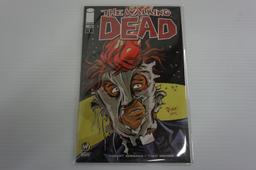 (2) WALKING DEAD  WIZARD WORLD EXCLUSIVE (2015)