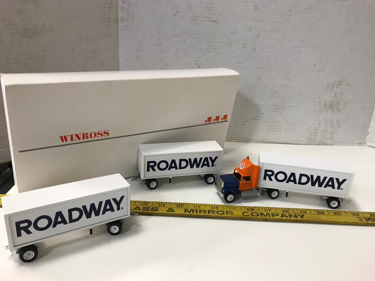 WINROSS 1/64 SCALE  ROADWAY TRIPLE TRAILERS SEMI