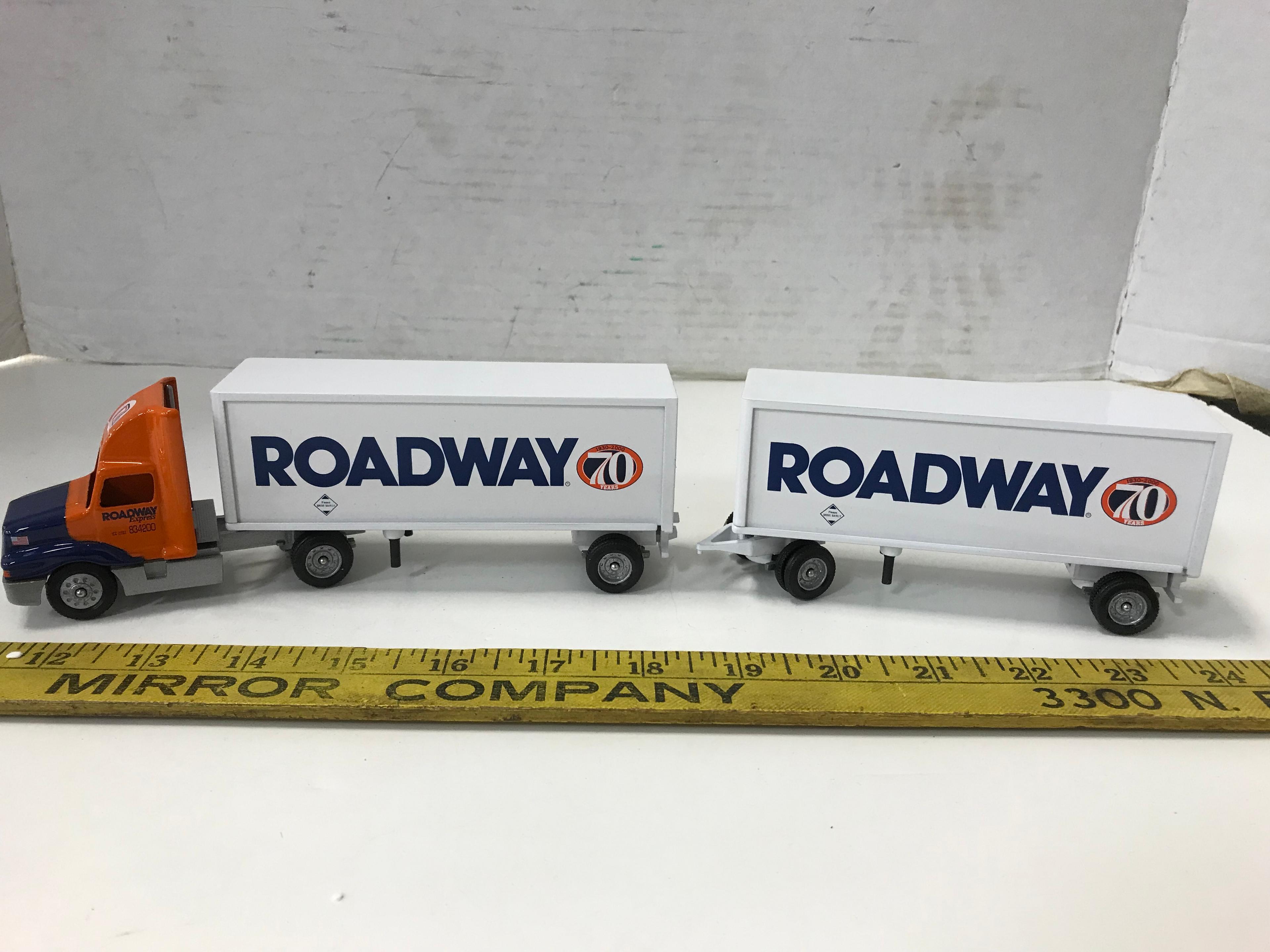 WINROSS 1/64 SCALE ROADWAY DOUBLE TRAILER & SEMI