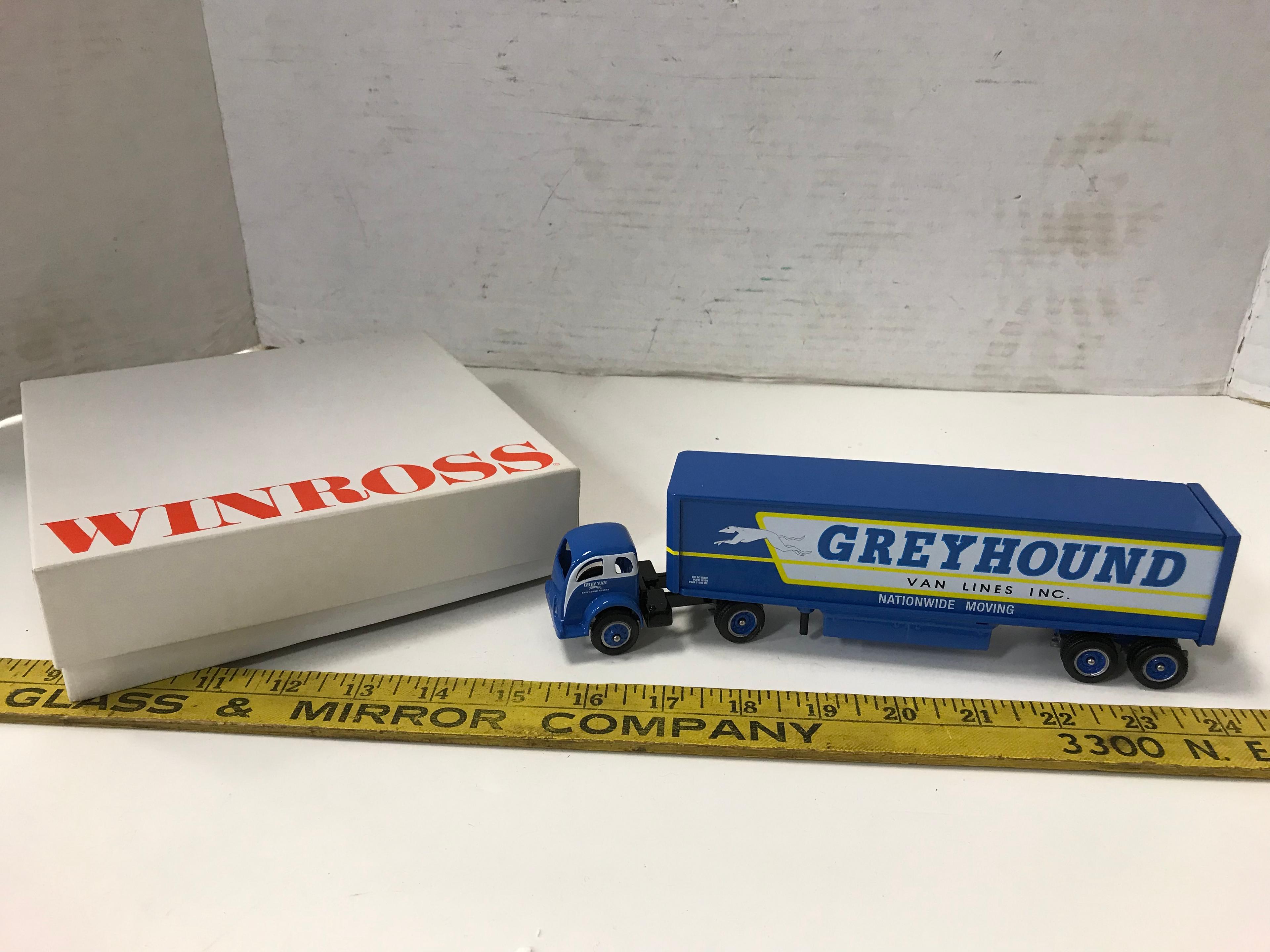 WINROSS 1/64 GREYHOUND VAN LINES MOVING SEMI & TRAILER