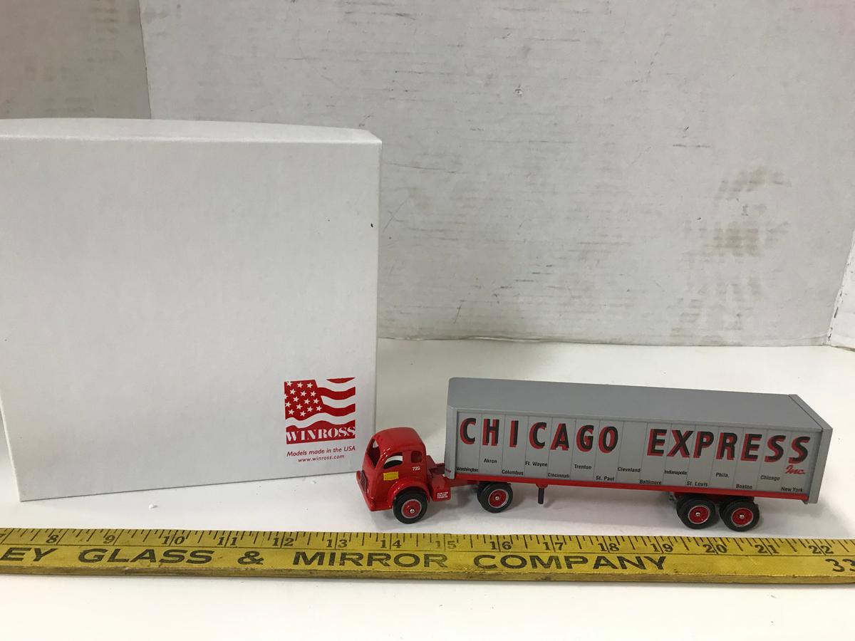 WINROSS 1/64 SCALE CHICAGO EXPRESS SEMI TRUCK & TRAILER