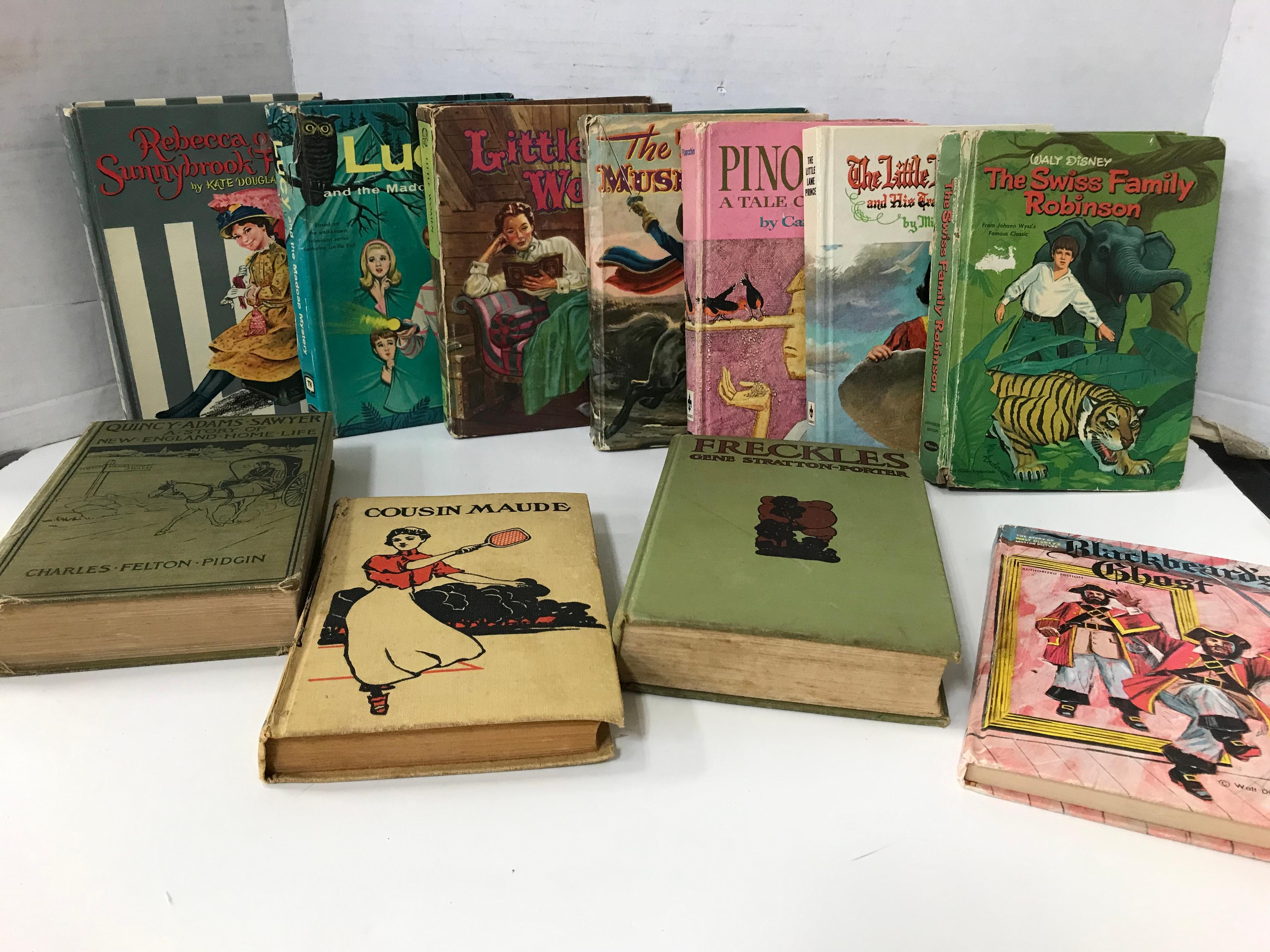 (11) ASSORTED VINTAGE CHILDREN'S BOOKS