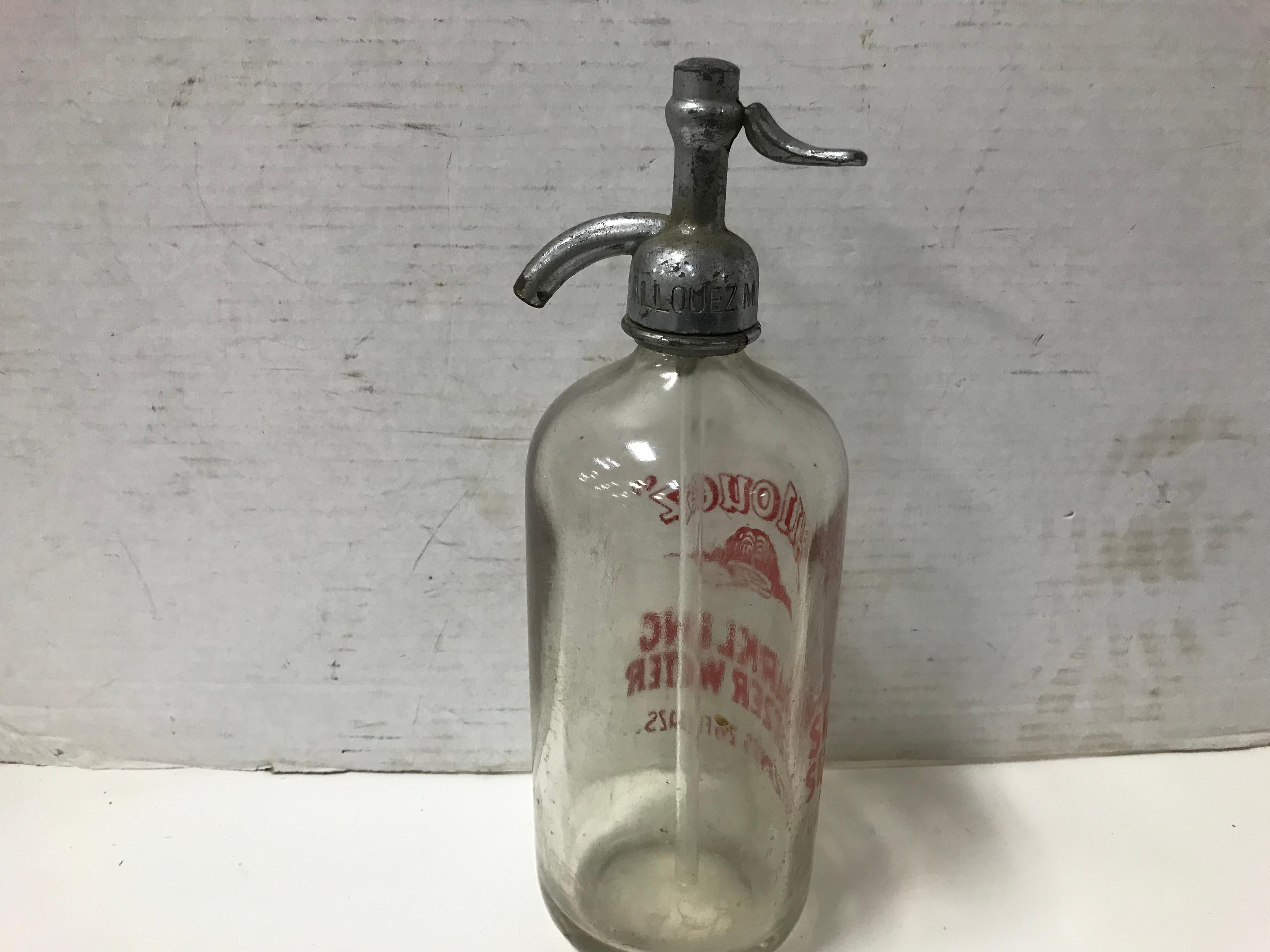 VINTAGE ALLOUEZ SPARKLING SELTZER BOTTLE & BRITISH GUARD DECANTER