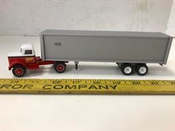 WINROSS 1/64 SCALE QUINN FREIGHT LINES SEMI TRUCK & TRAILER