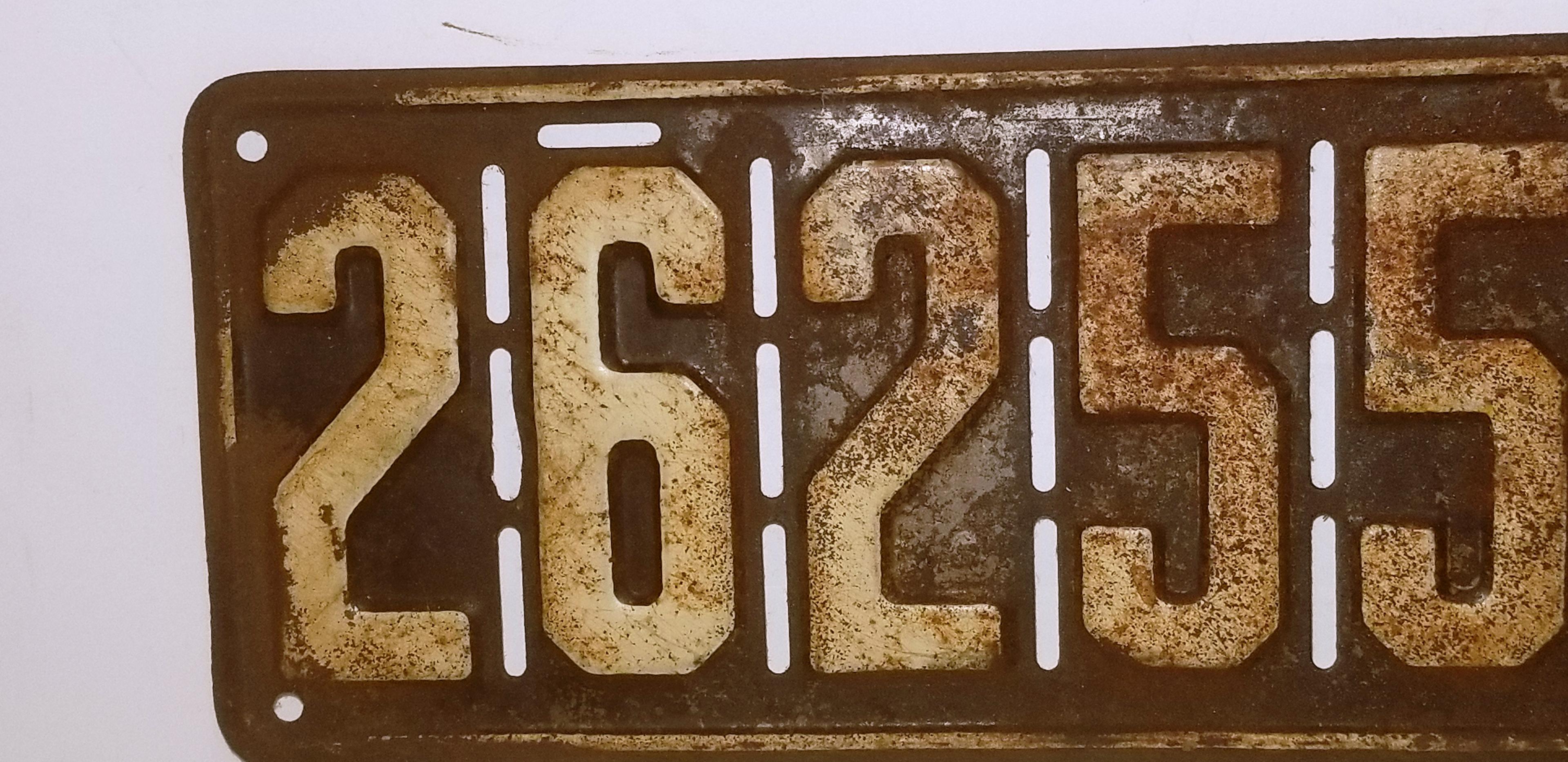 1917 ILLINOIS LICENSE PLATE