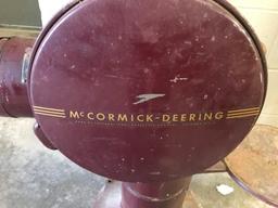 IHC McCORMICK DEERING CREAM SEPARATOR