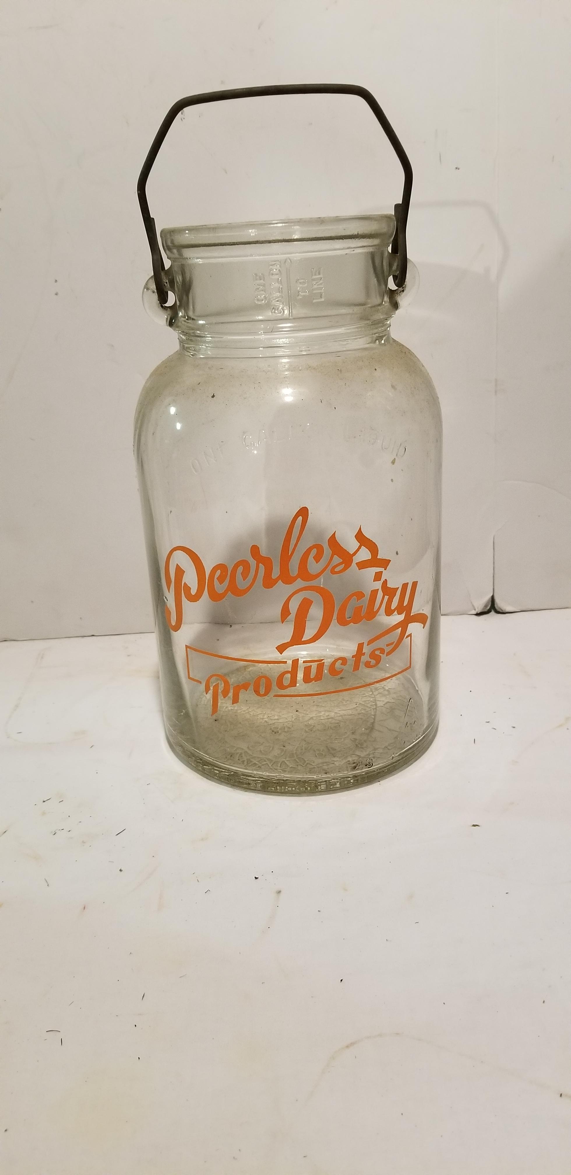 VINTAGE WIDE MOUTH PEERLESS DAIRY PRODUCTS MILK BOTTLE