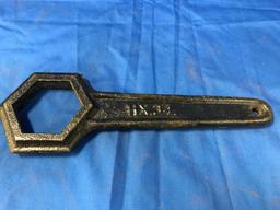 MOLINE PLOW CO. WRENCH HX34