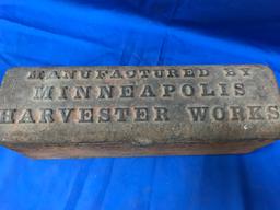 MINNEAPOLIS HARVESTER WORKS CAST IRON TRACTOR TOOL BOX