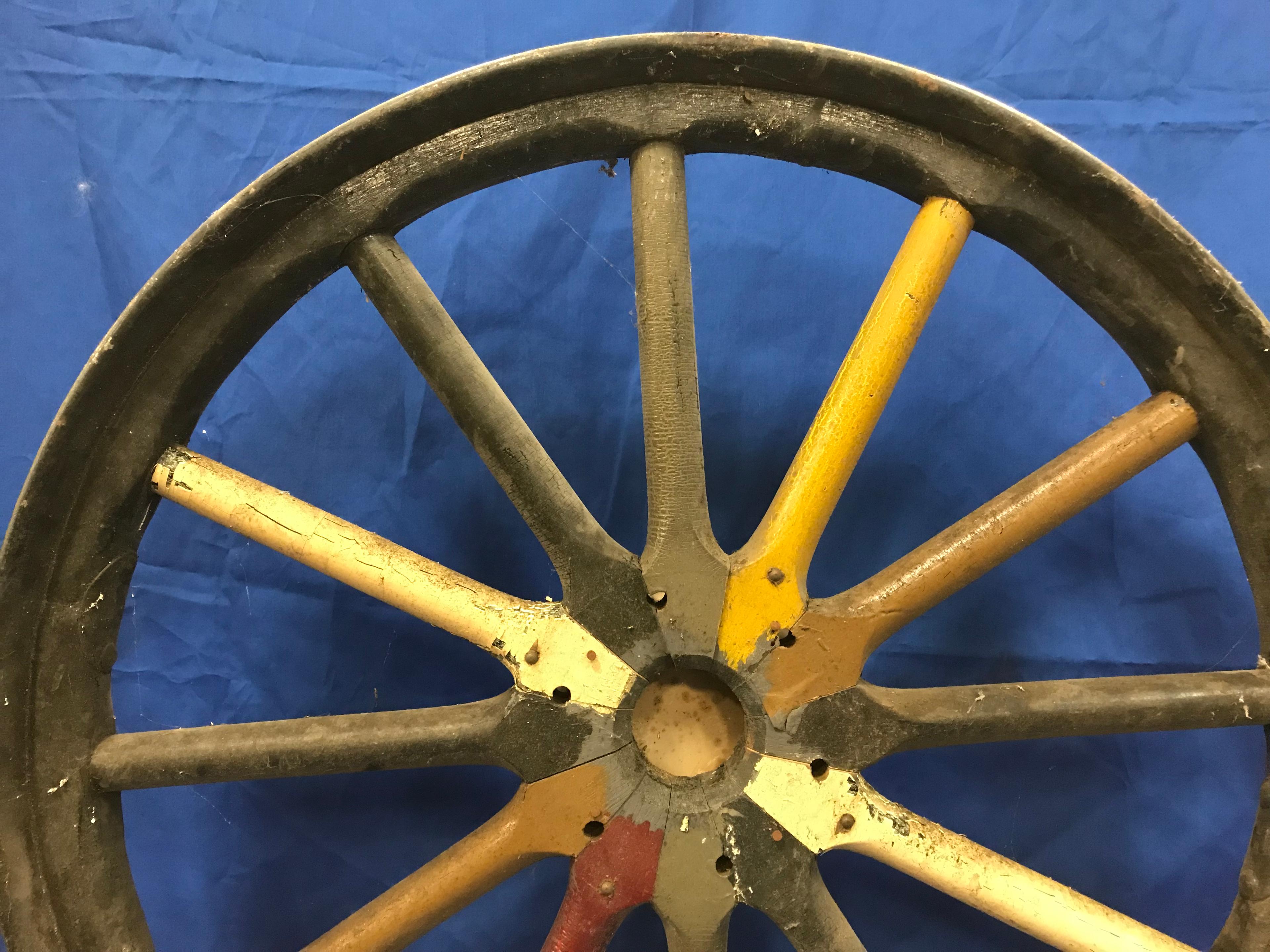 ANTIQUE EBONBLAK QUALITY FINISHES WAGON WHEEL COLOR DISPLAY