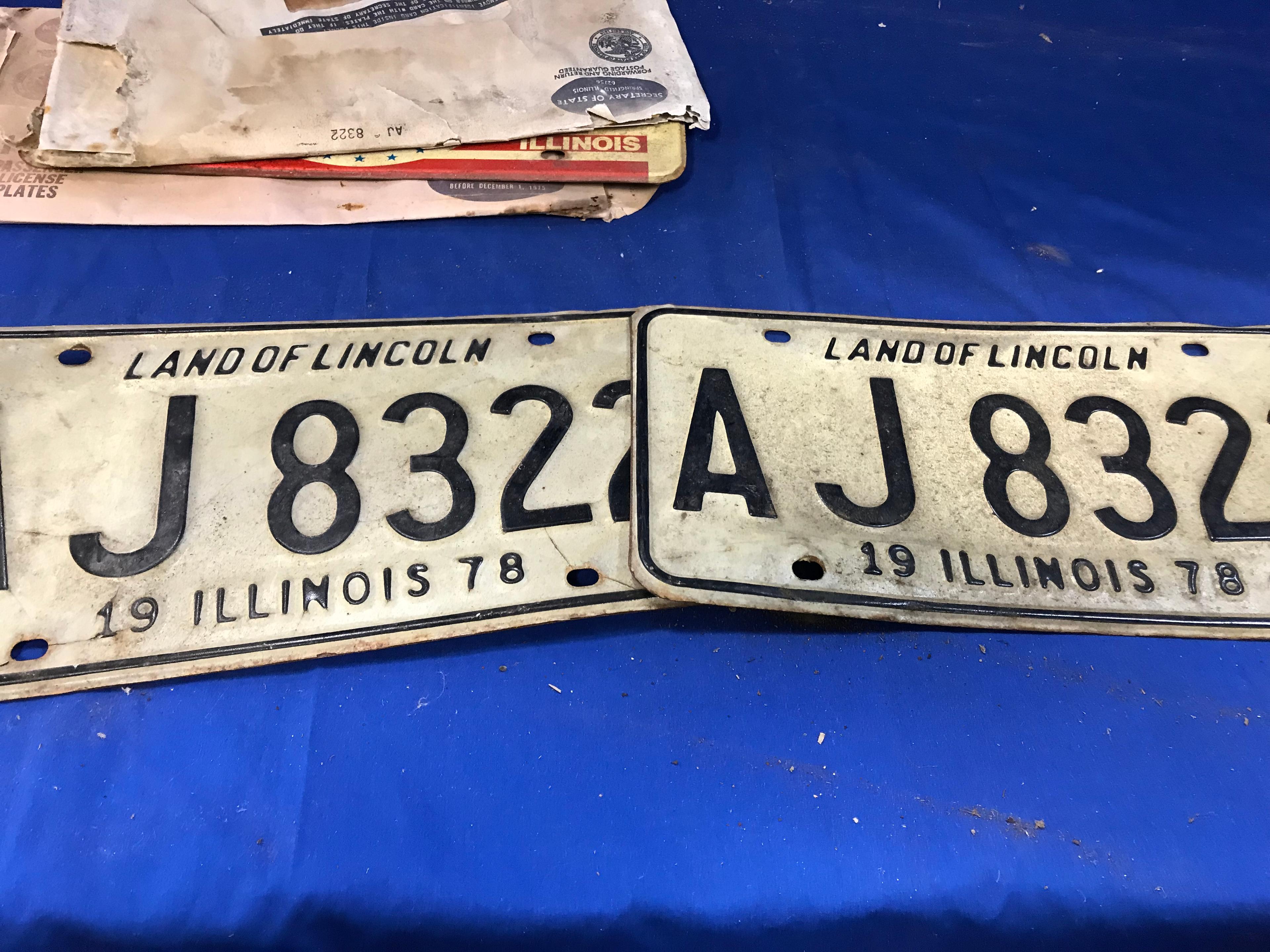 STACK OF 1970'S ILLINOIS LICENSE PLATES - (9) FULL SETS