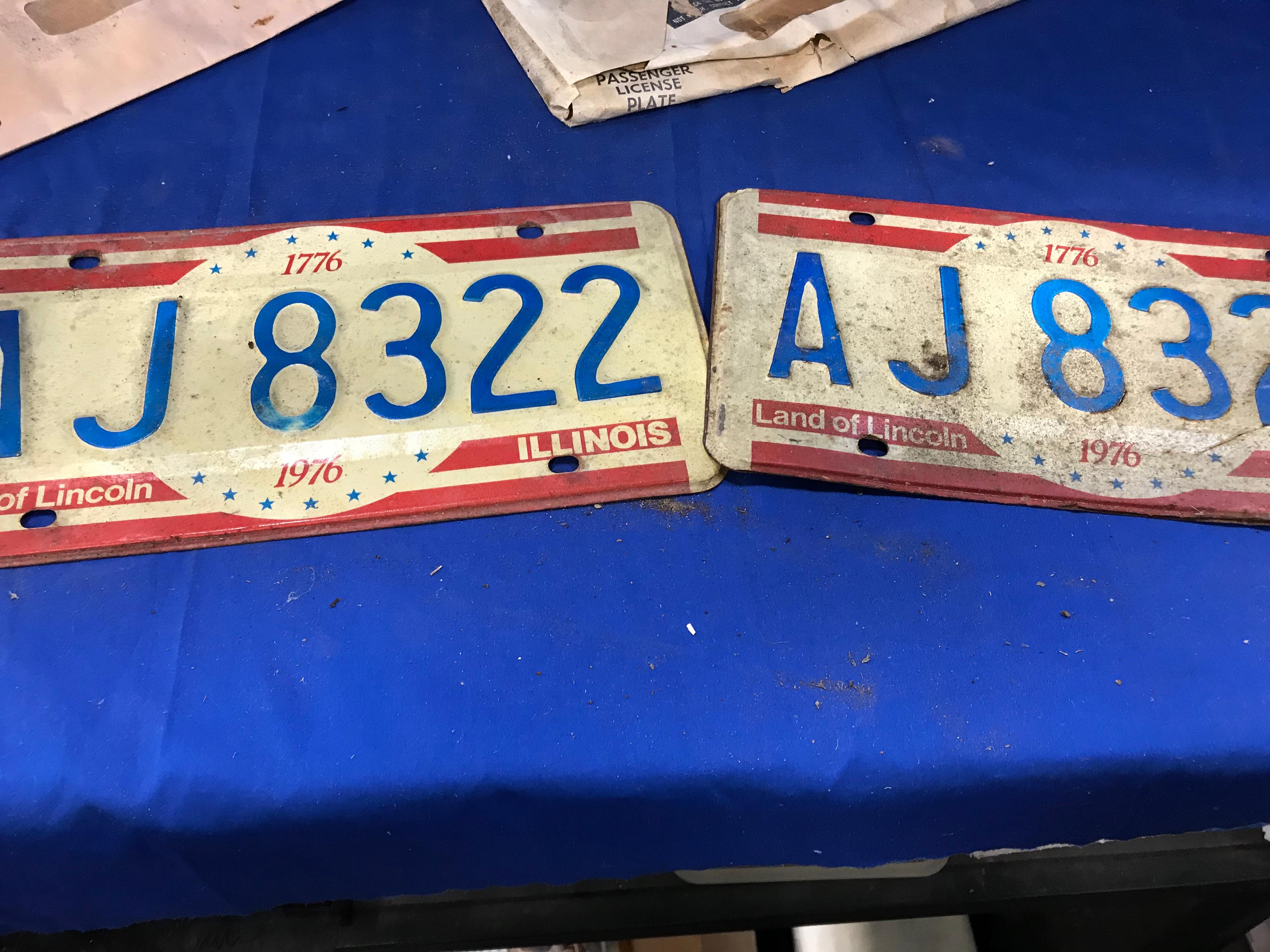 STACK OF 1970'S ILLINOIS LICENSE PLATES - (9) FULL SETS