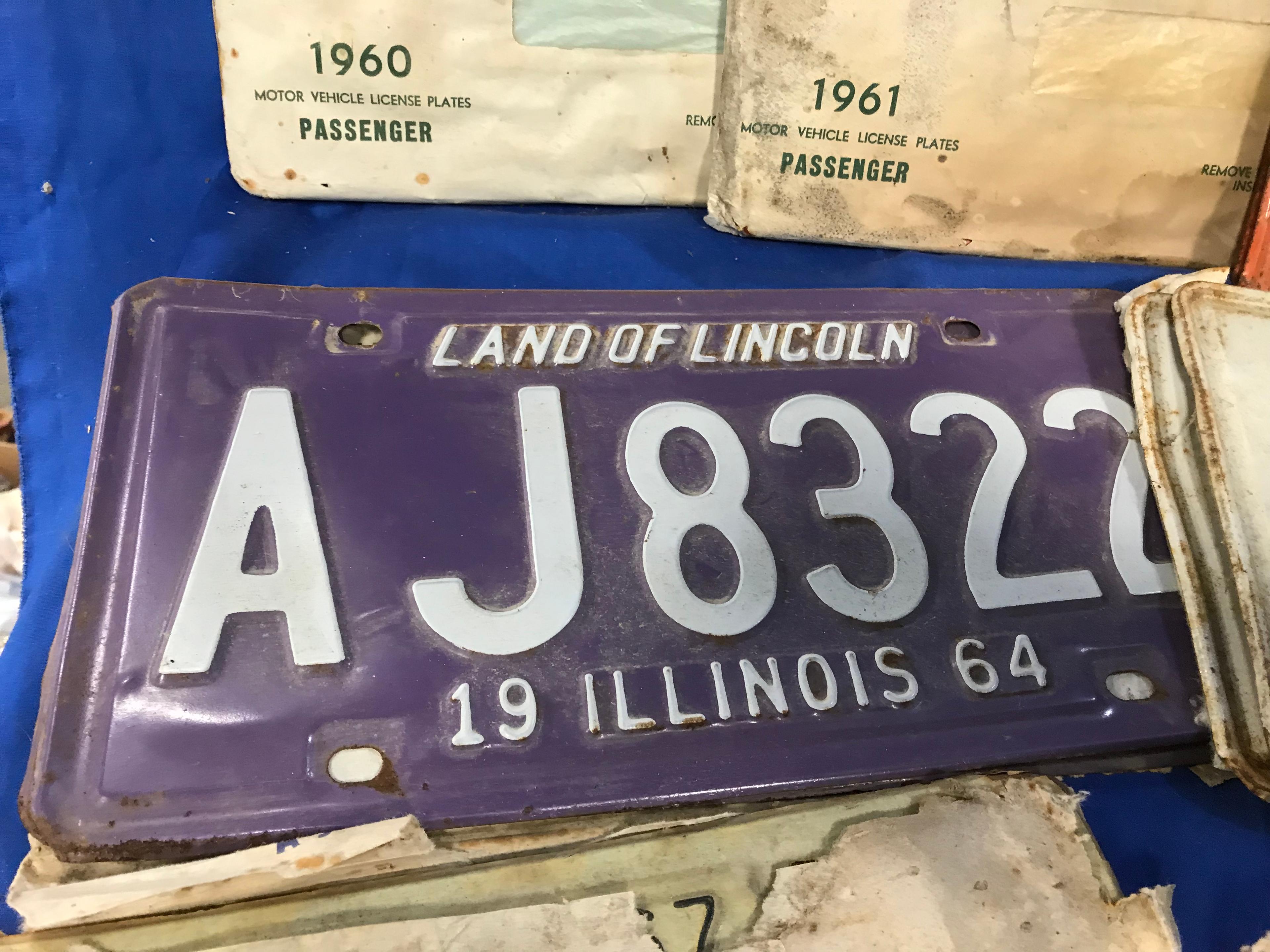 STACK OF 1960'S ILLINOIS LICENSE PLATES - (10) FULL SETS