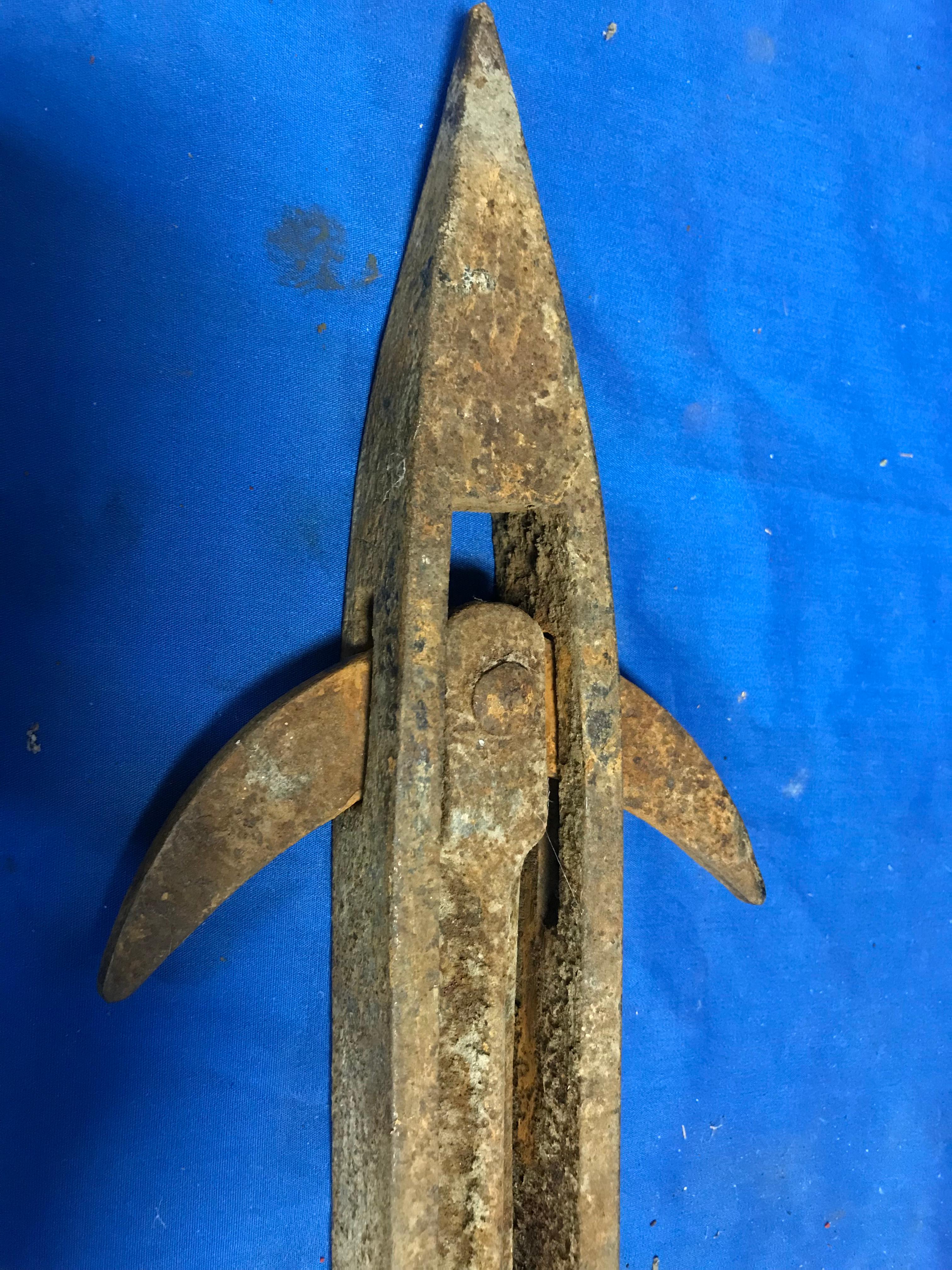 UNMARKED ANTIQUE HAY SPEAR / HARPOON