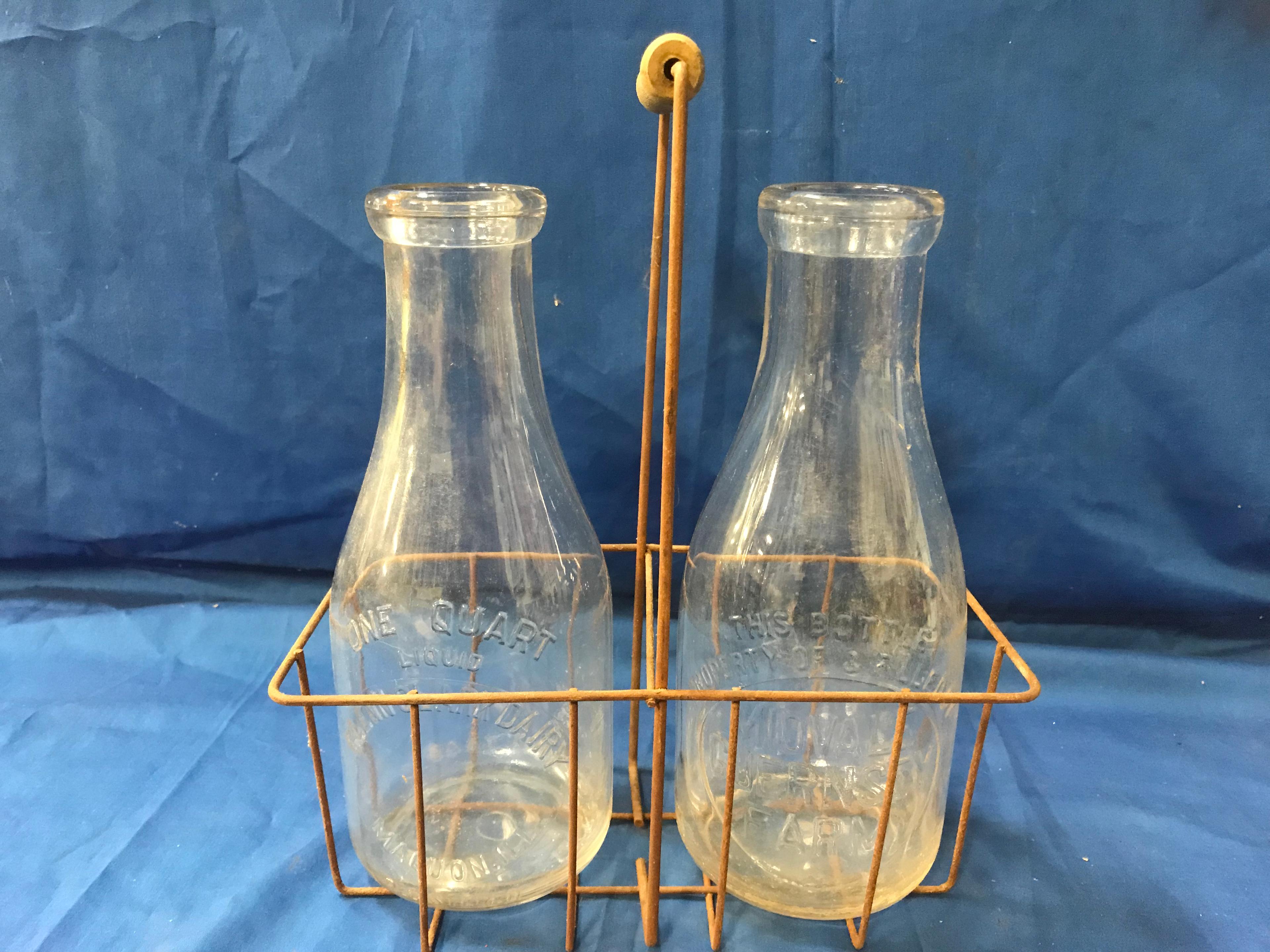 2 QT WIRE MILK BOTTLE CARRIER W/ BOTTLES