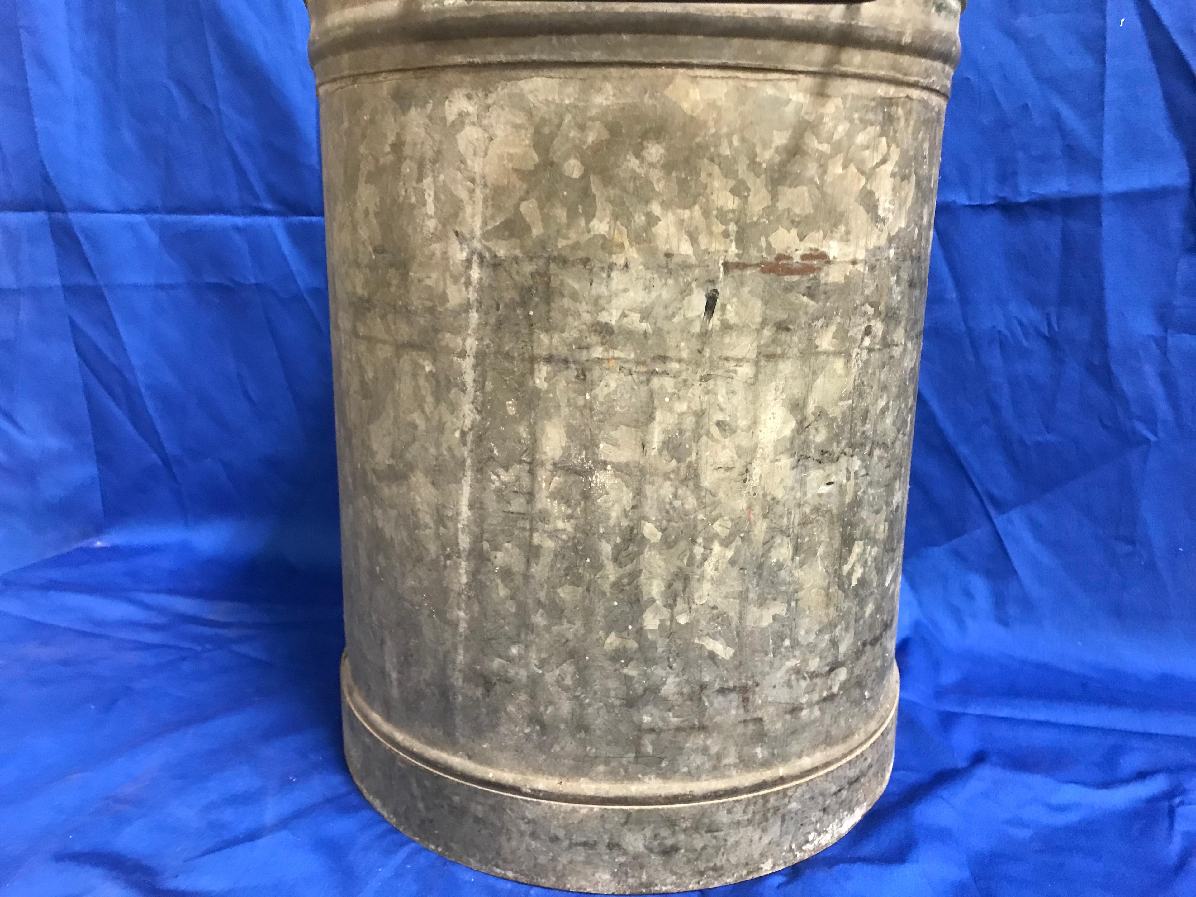 W.M. NEIL & CO. 5 GALLON GALVANIZED CAN