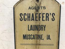 WOOD SCHAEFER'S LAUNDRY MUSCATINE, IA THERMOMETER