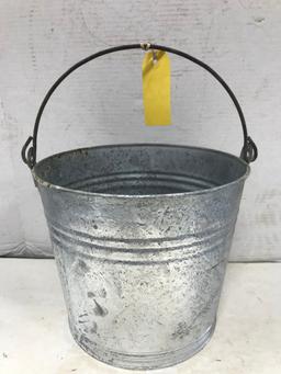 LAWSON NO. 102 GALVANIZED 10QT BUCKET