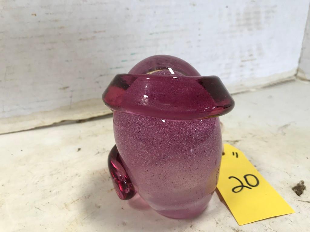 ART GLASS PAPERWEIGHT MARKED FOWLER 07