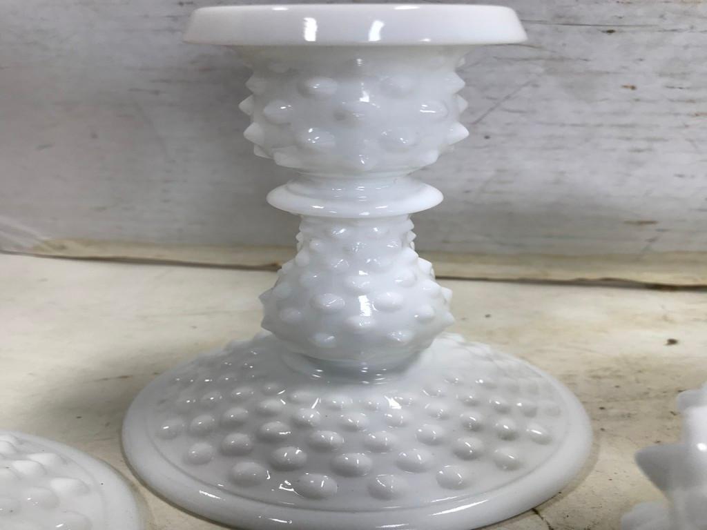 3 PC  MILKGLASS SET