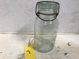 PUTNAM 614 "LIGHTNING" QUART BAILED FRUIT JAR