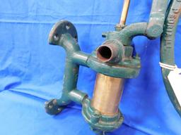 WALL MOUNT PITCHER PUMP